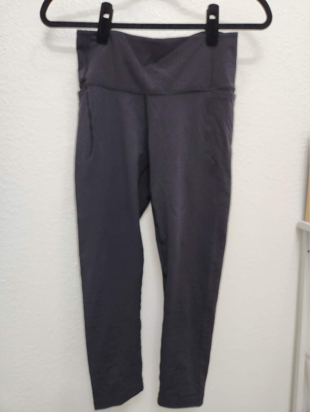 Under Armour Black Women's Fitted High-Rise Leggings With Pockets